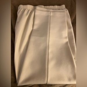 Women’s elastic waist pants